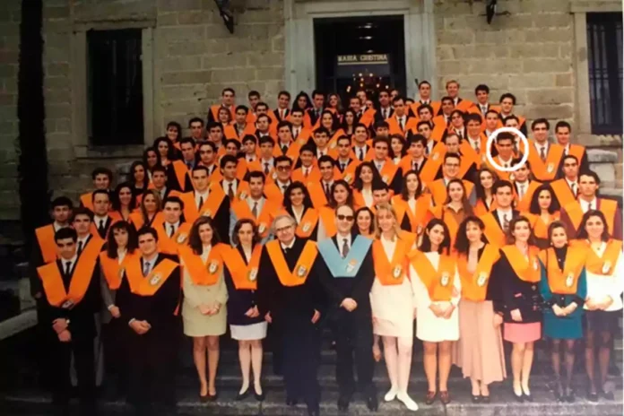 pedro-sanchez-companeros_1200_800